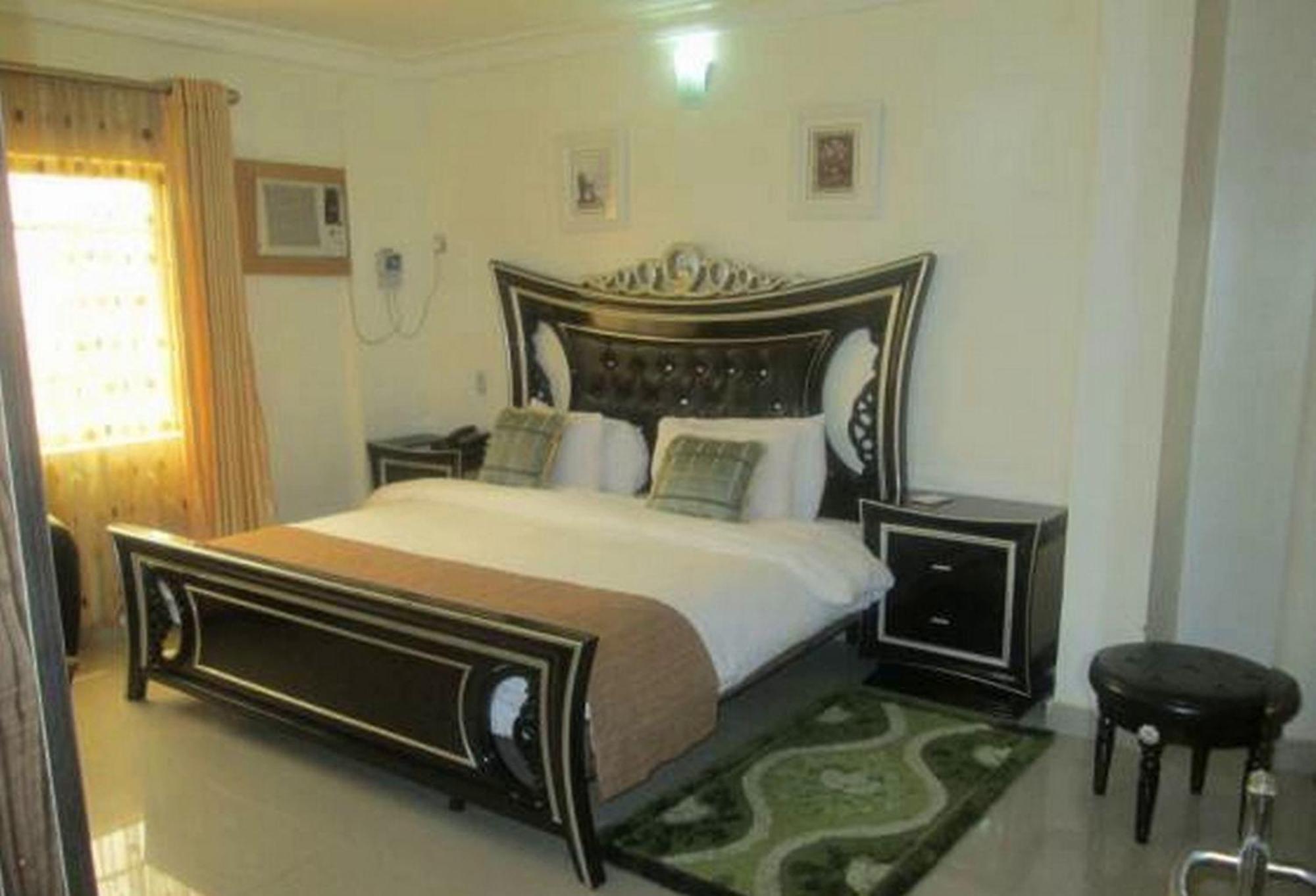 Room In Lodge - Ayalla Hotels And Suites Abuja Exterior photo